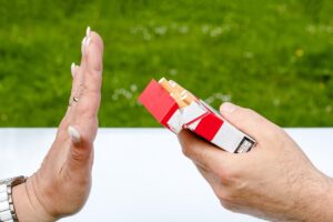 口臭は禁煙でどれくらいで改善する？