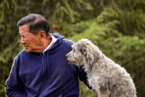 口臭が気になるあなたへ、病院受診の目安はどのくらい？