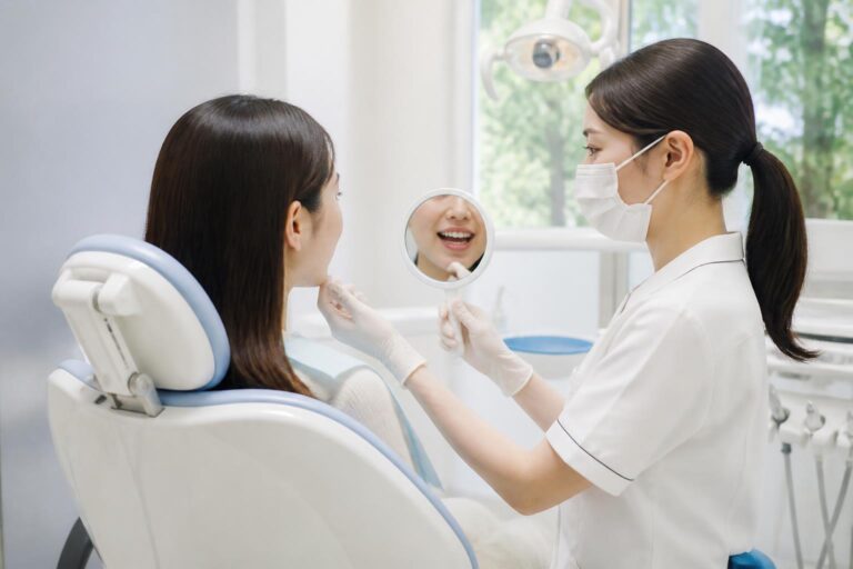 口臭の原因はマスクで強く感じる？考えられる理由は？
